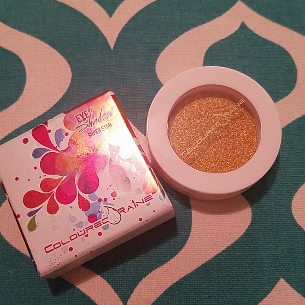 COLOURED RAINE EYESHADOW